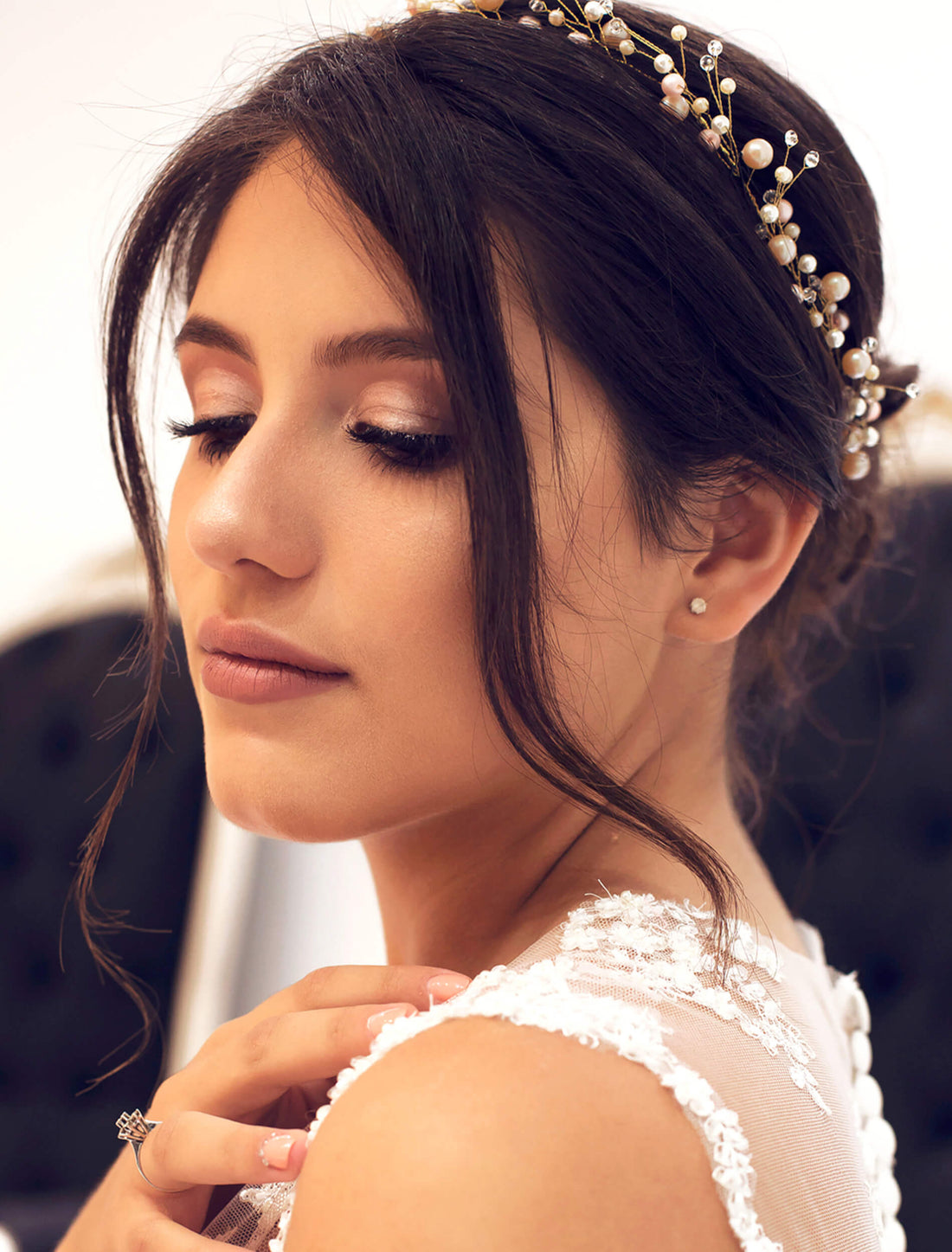 Top Bridal Eye Makeup & Hair Trends for 2025