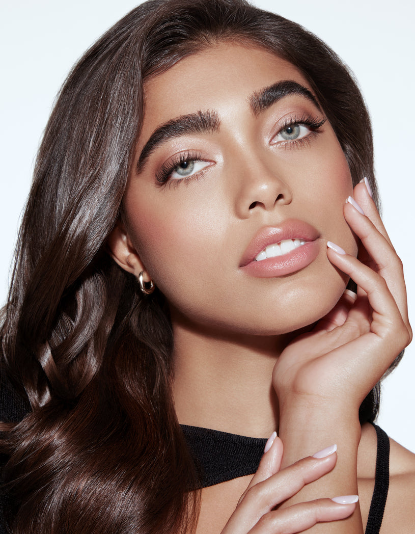 model with laminated brows